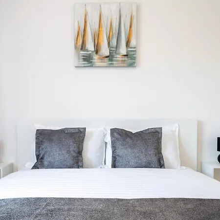 Apartment Experience Of