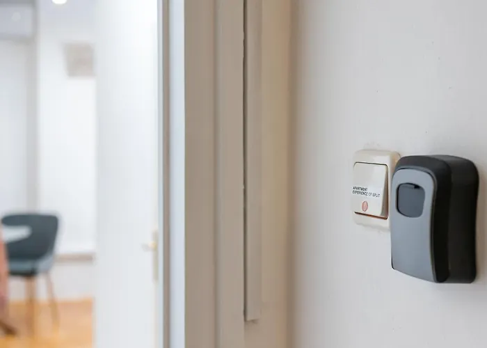 Experience Of * Σπλιτ